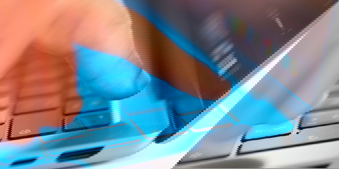 Apple MacBook Pro 14 M1 Pro Close Up Macro Touch ID